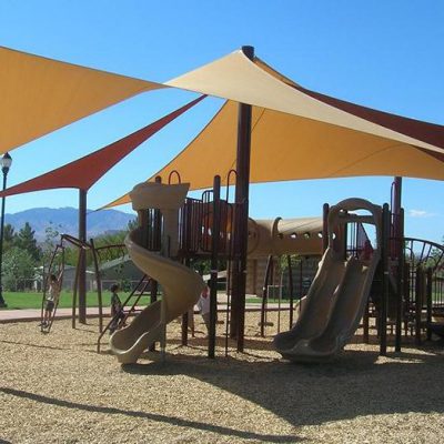 BẠT CHE SÂN TRƯỜNG